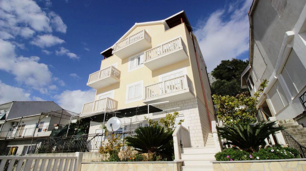 Apartments Filip Omiš Εξωτερικό φωτογραφία